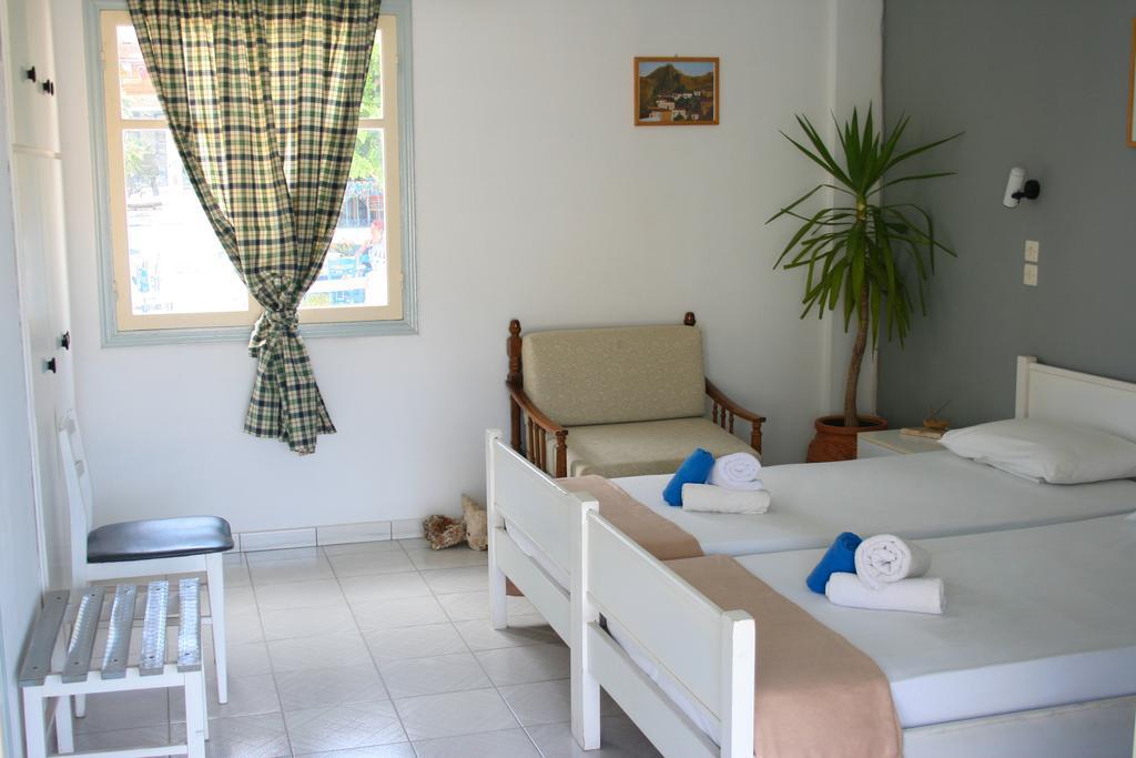 Livadia  George Apartments מראה חיצוני תמונה